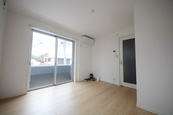 ラージフィールドの物件内観写真